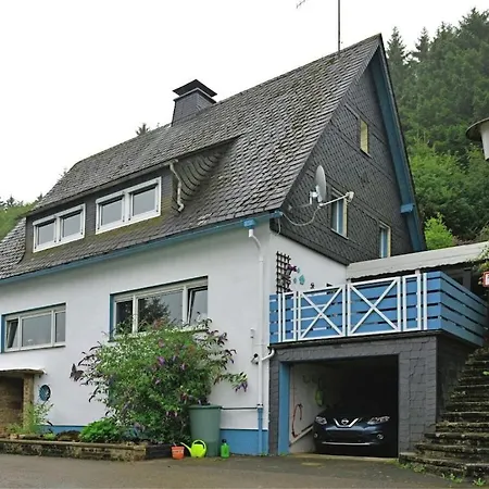 Holiday Apartment Near Willingen Rattlar